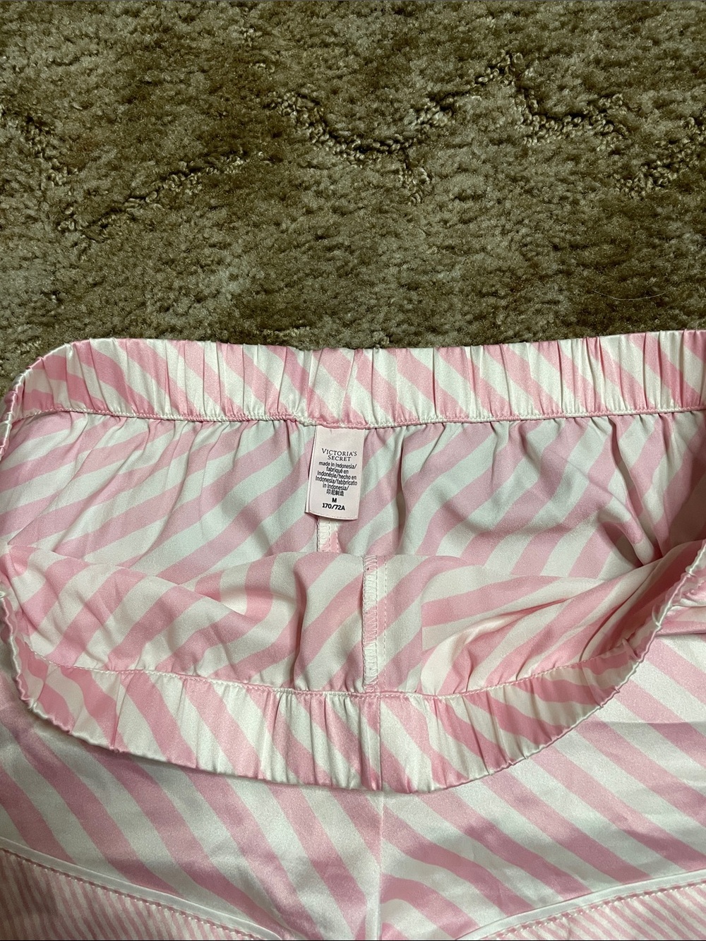 Victoria’s Secret Pink Pajama Shorts Size Medium - Picture 2 of 5